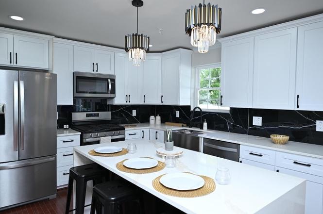 Kitchen with island